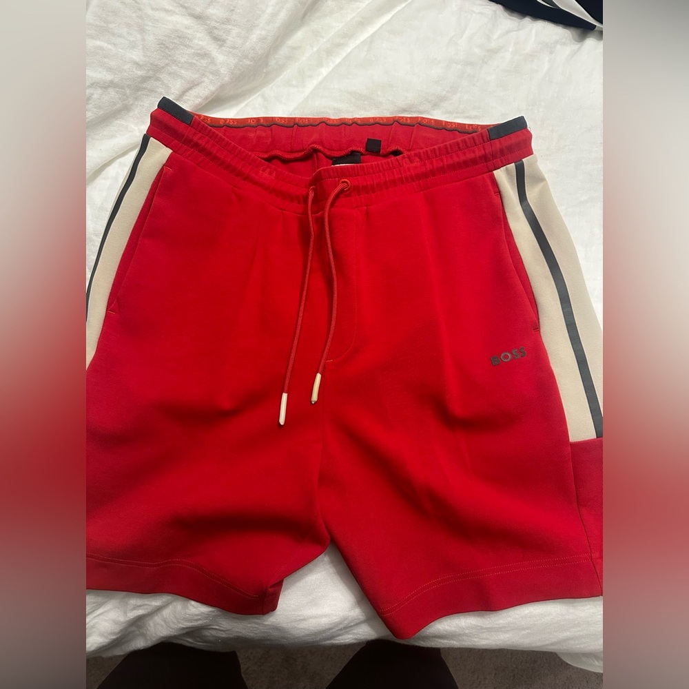 Hugo Boss men’s shirt. Size L